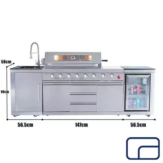 Premium Outdoor Kitchen With Extra Fold-Out Counter